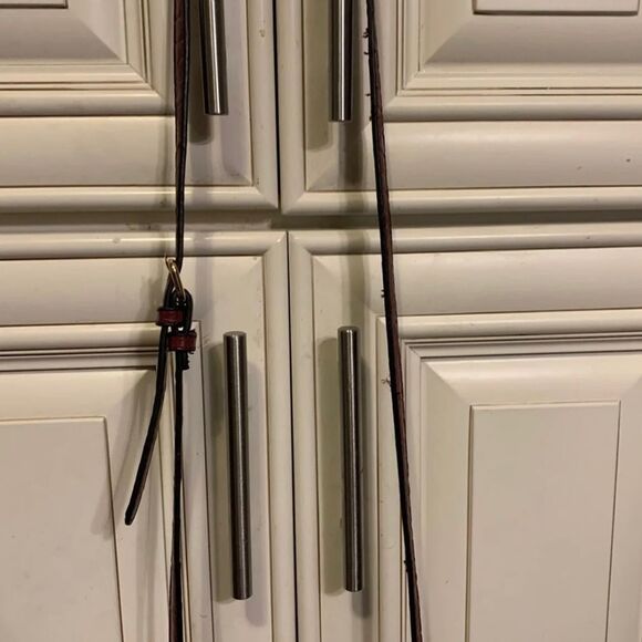 Forever 21 Faux Patent Leather Crossbody Box Burgundy & Gold Bag - Picture 3 of 6